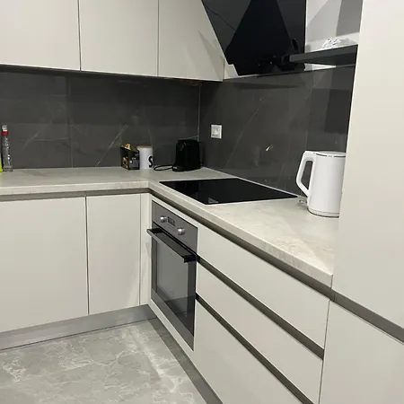 Giovani Apartman